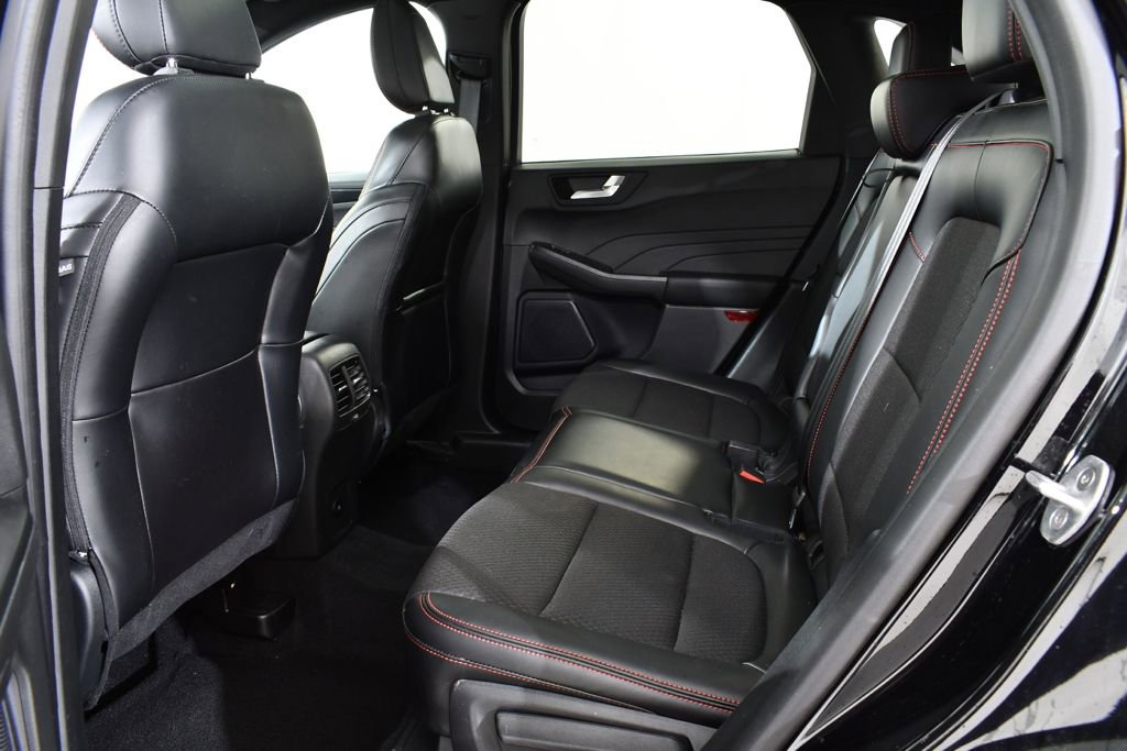 Used 2024 Ford Escape ST-Line w/ Tech Pack #1 AWD/4WD image 16