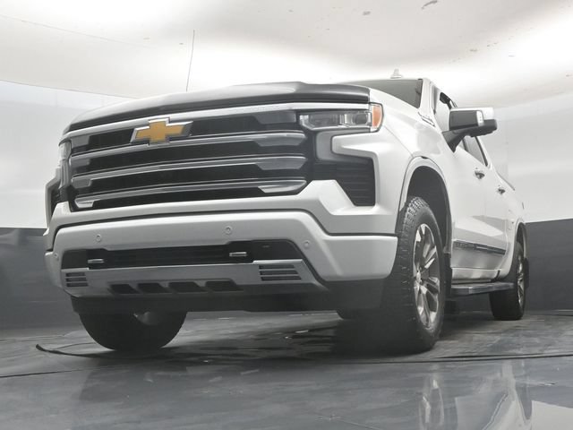 Used 2024 Chevrolet Silverado 1500 High Country w/ Z71 Off-Road Package AWD/4WD image 55
