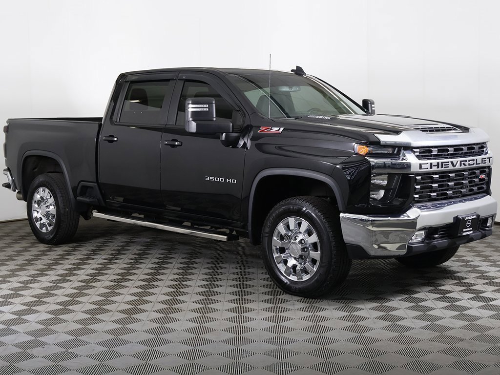 Used 2023 Chevrolet Silverado 3500 LT w/ Convenience Package image 2