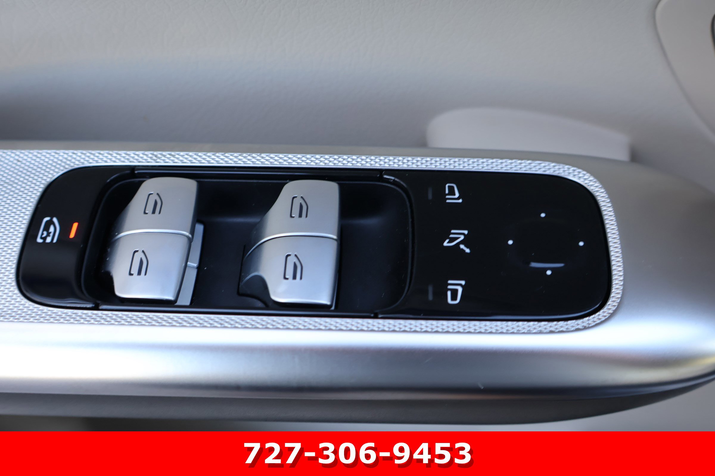 Certified 2024 Mercedes-Benz GLC 300 4MATIC image 17