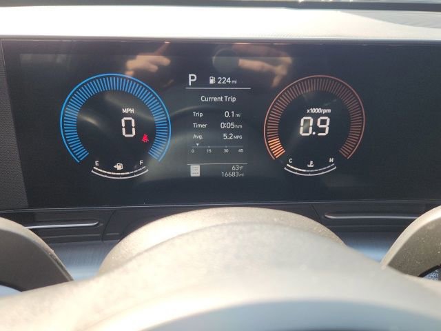 Used 2025 Hyundai Kona SEL image 35