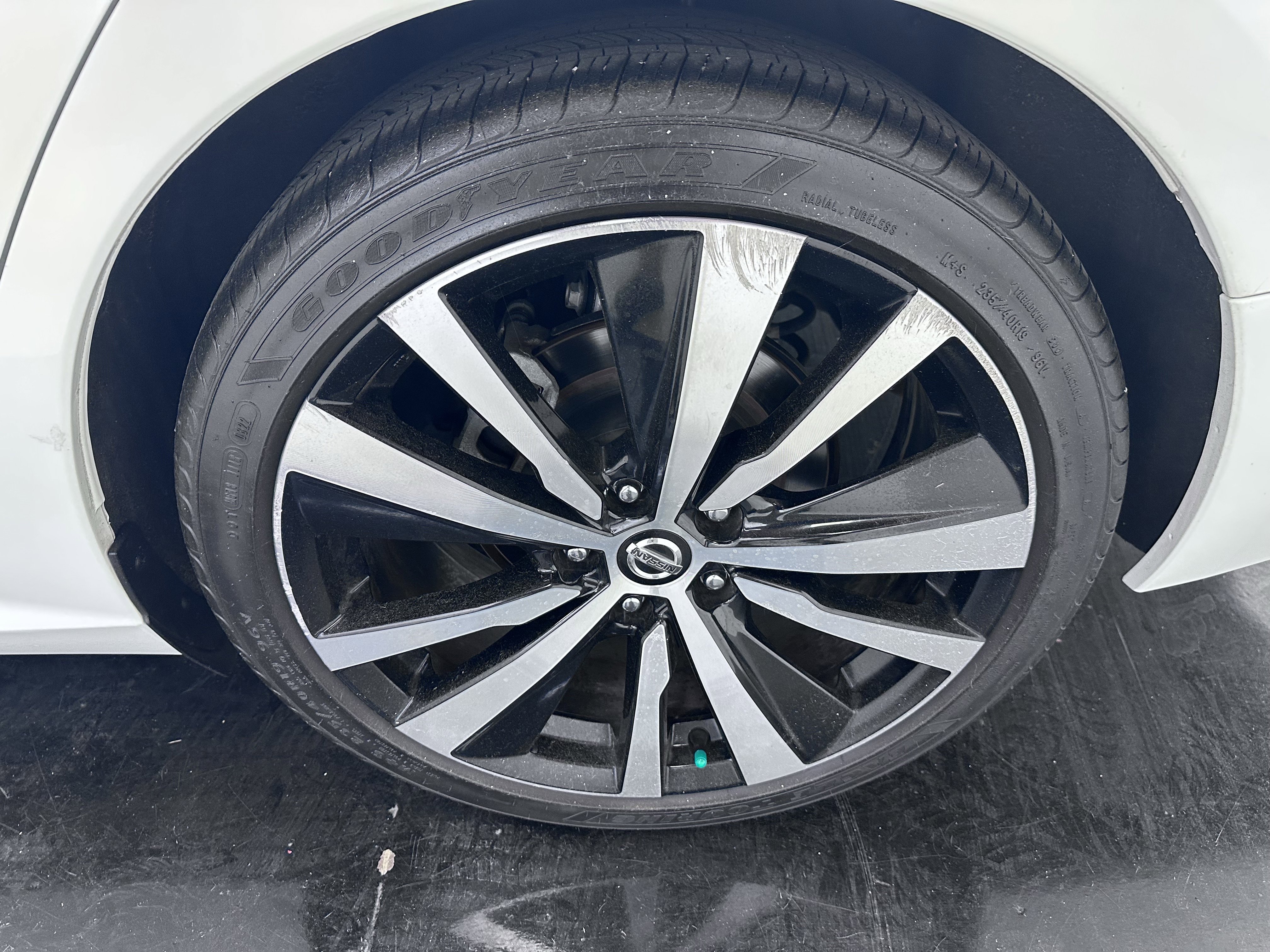 Used 2019 Nissan Altima 2.5 SR FWD image 19