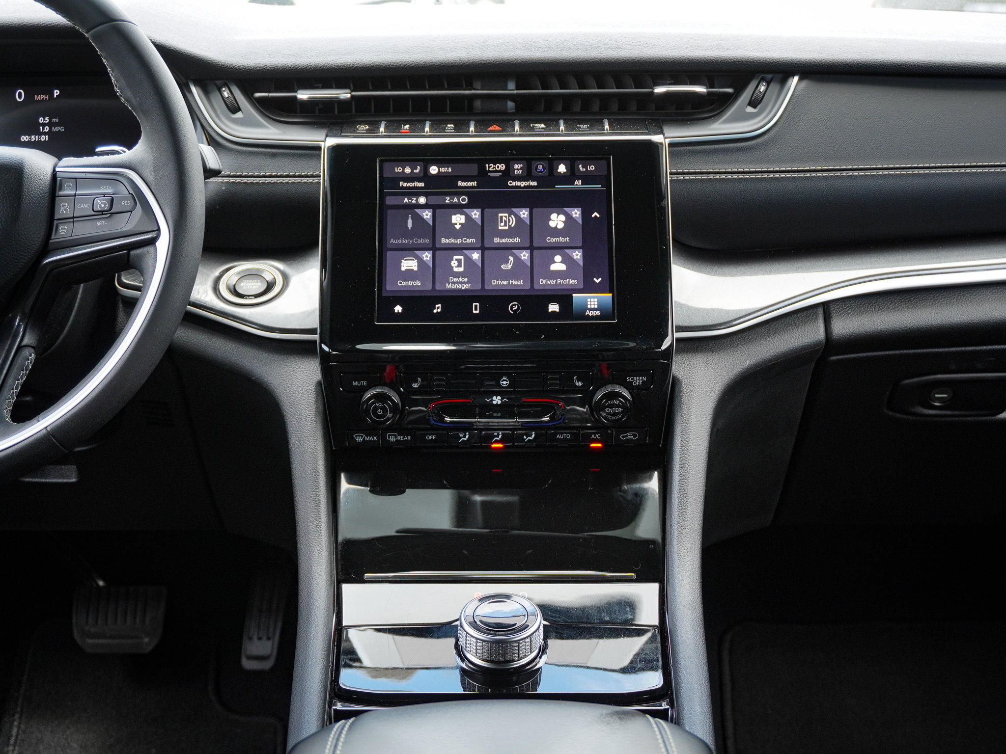 Used 2023 Jeep Grand Cherokee Altitude image 30