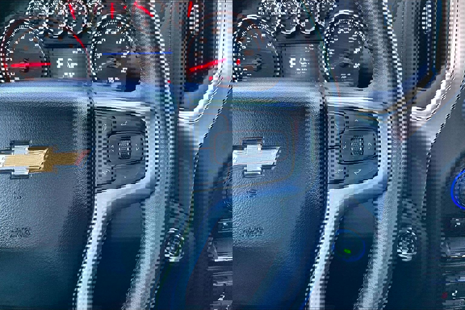 Used 2020 Chevrolet Silverado 2500 LTZ w/ LTZ Convenience Package image 13