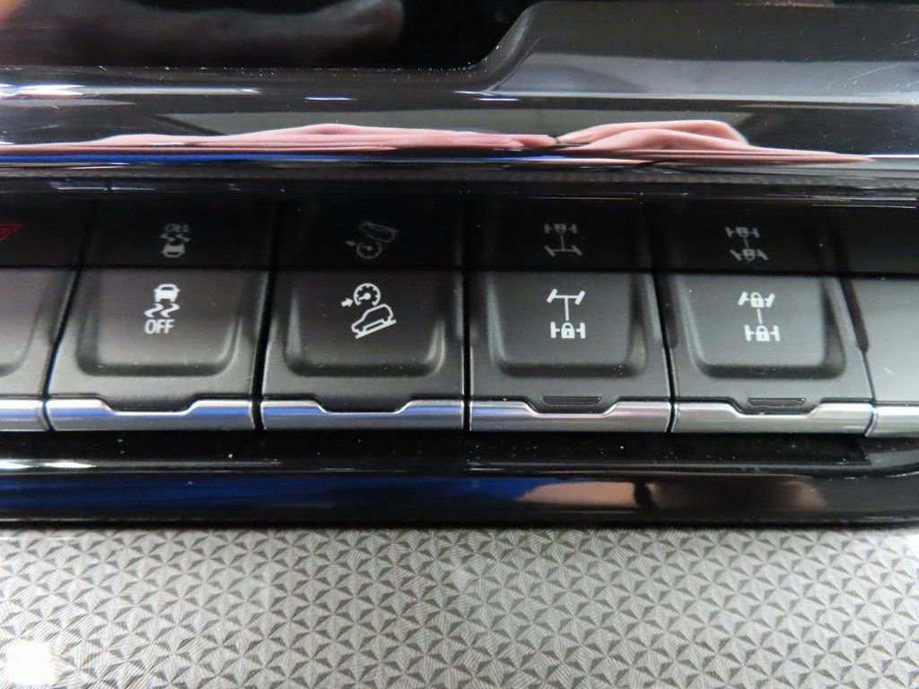 Used 2023 Chevrolet Silverado 1500 ZR2 image 63