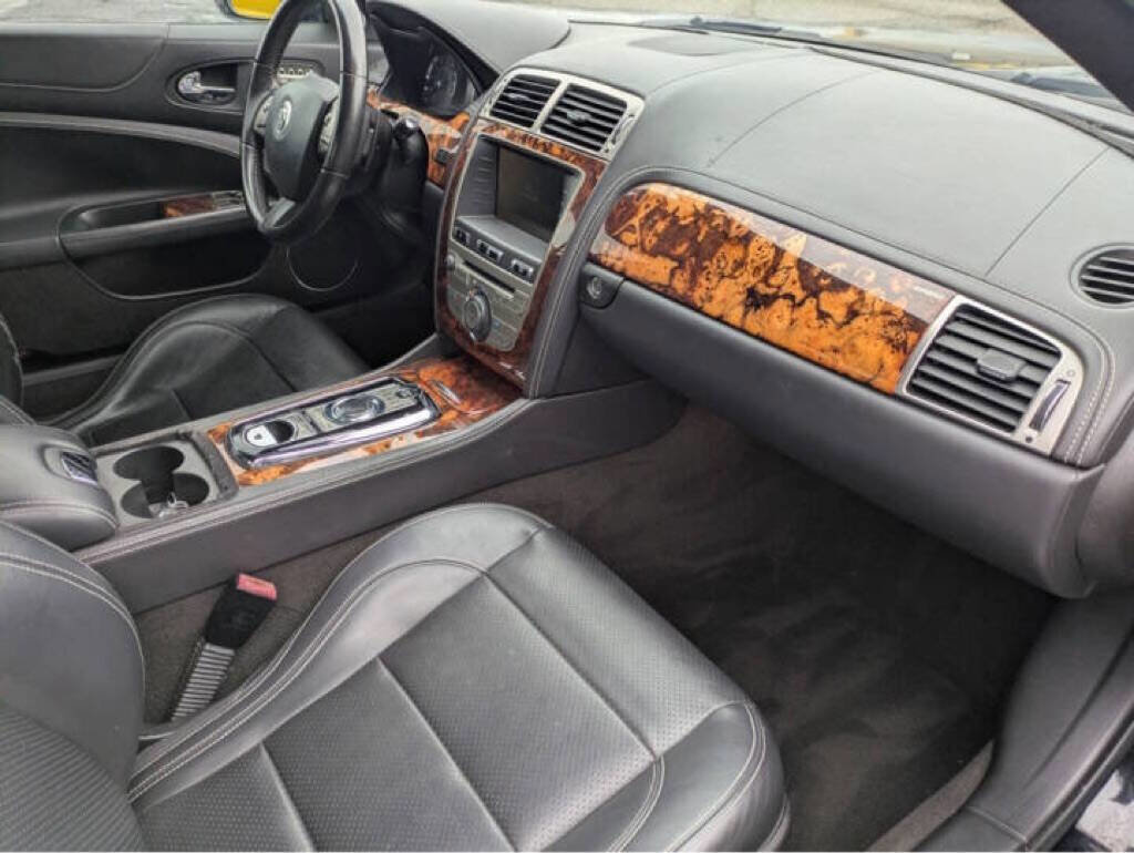 Used 2011 Jaguar XK Base 2dr Coupe image 9