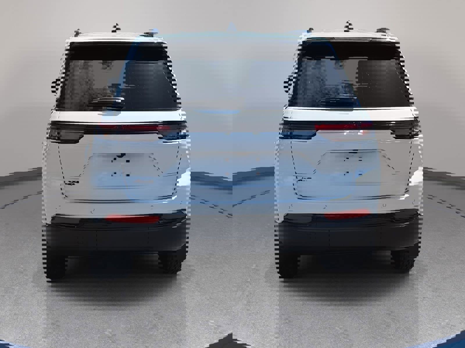 Used 2024 Jeep Grand Cherokee Altitude image 6