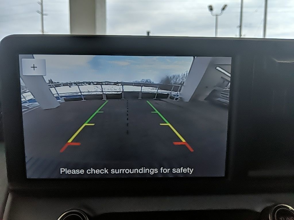 Certified 2024 Ford Maverick XLT image 18