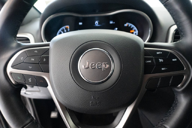 Used 2021 Jeep Grand Cherokee Laredo RWD image 11