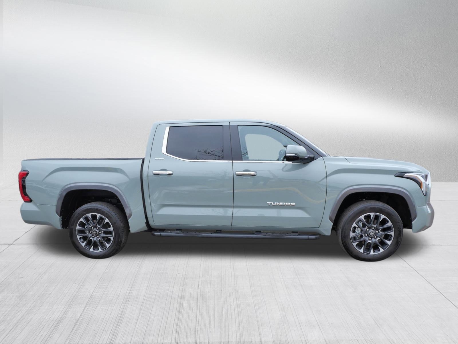 Used 2025 Toyota Tundra Limited image 9