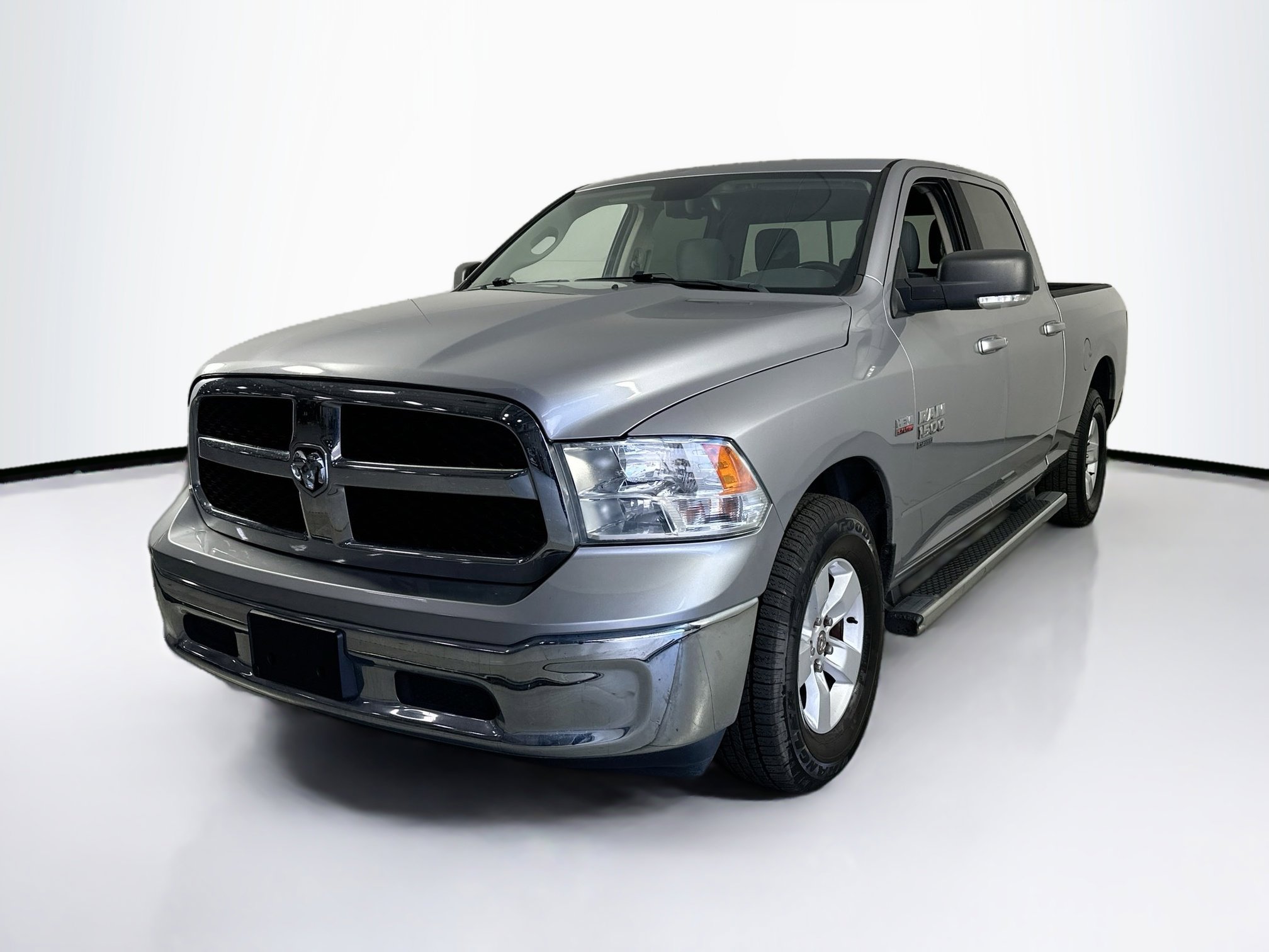 Used 2020 RAM 1500 Classic SLT w/ Luxury Group