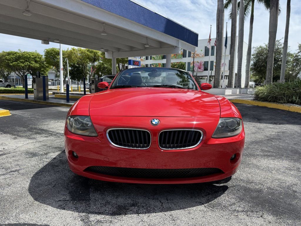 Used 2005 BMW Z4 2.5i image 3