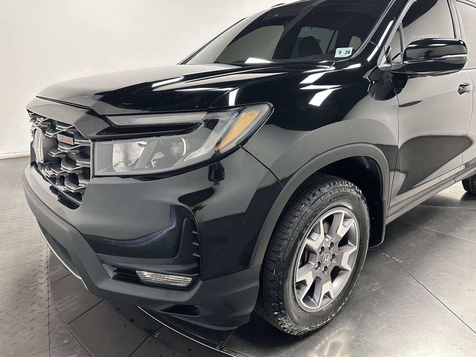 Certified 2023 Honda Passport TrailSport image 7