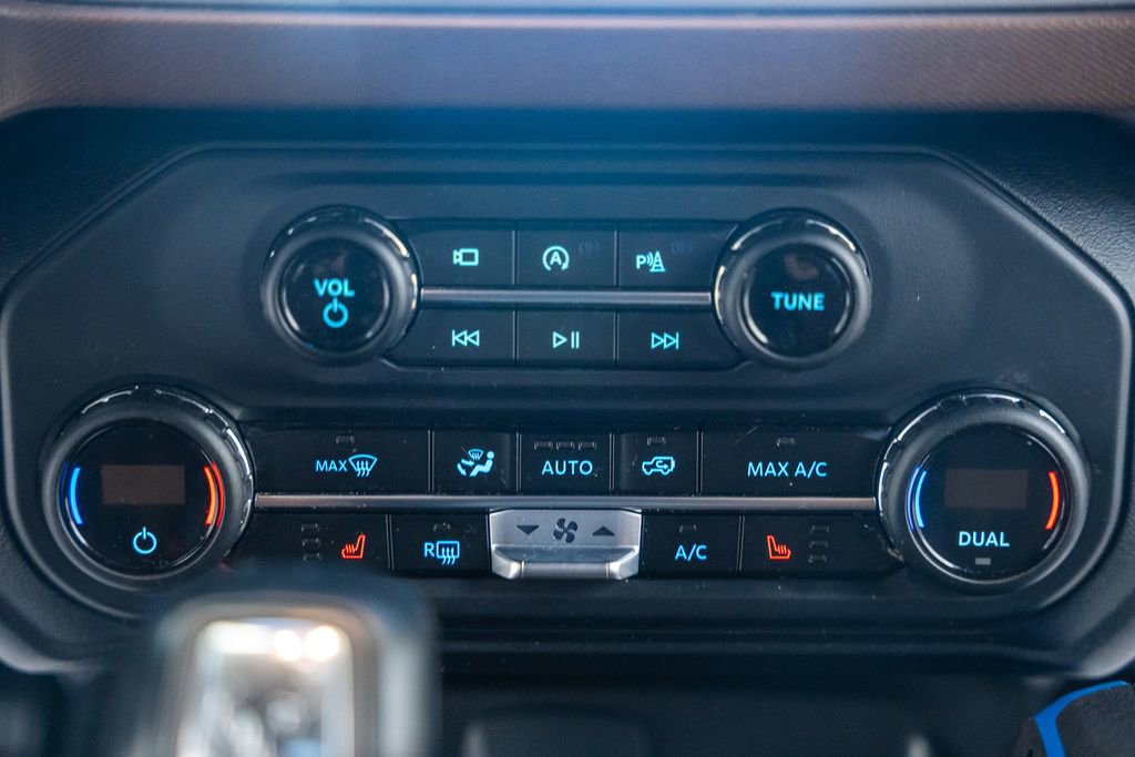 Used 2023 Ford Bronco Outer Banks w/ Sasquatch Package AWD/4WD image 26