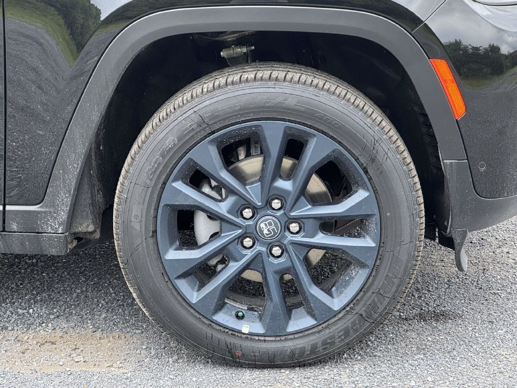 New 2026 Jeep Grand Cherokee Limited AWD/4WD image 12