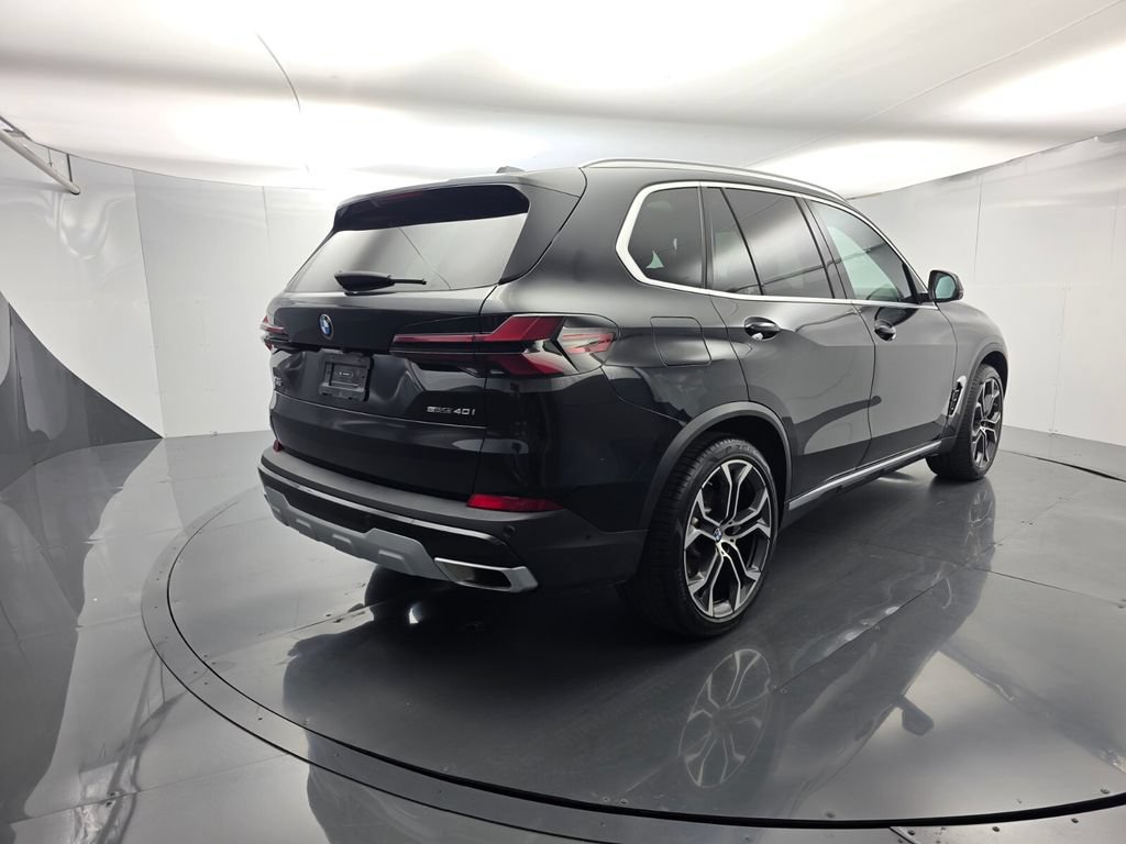 Certified 2025 BMW X5 sDrive40i w/ Premium Package RWD image 4