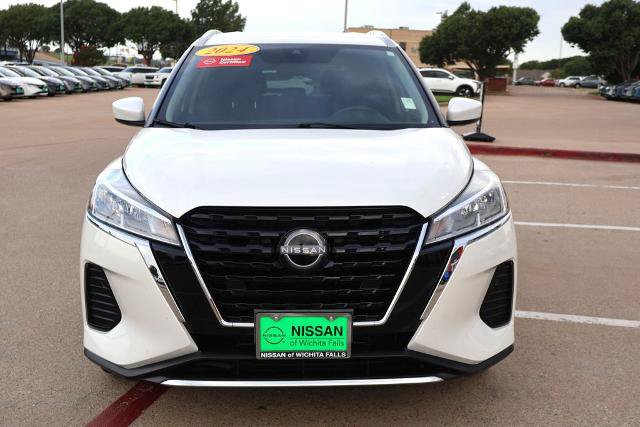 Certified 2024 Nissan Kicks SV FWD image 4