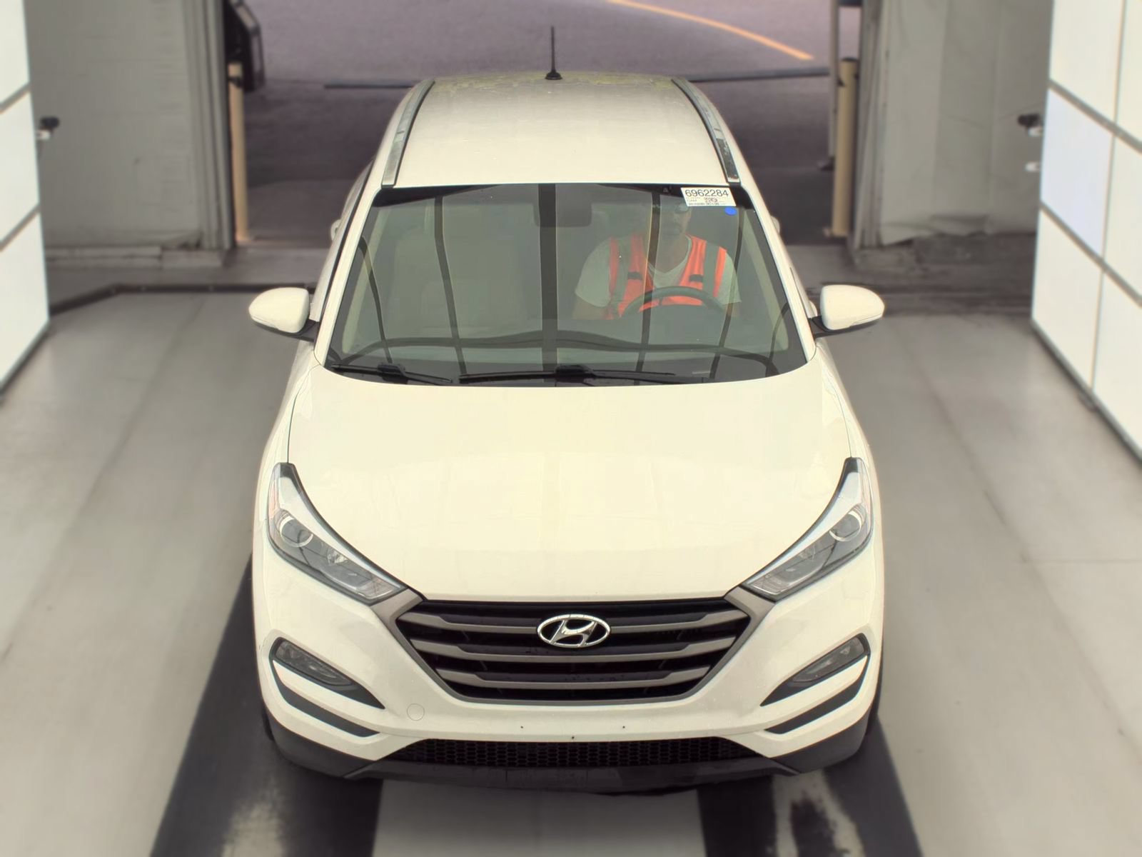 Used 2016 Hyundai Tucson Sport AWD/4WD image 2