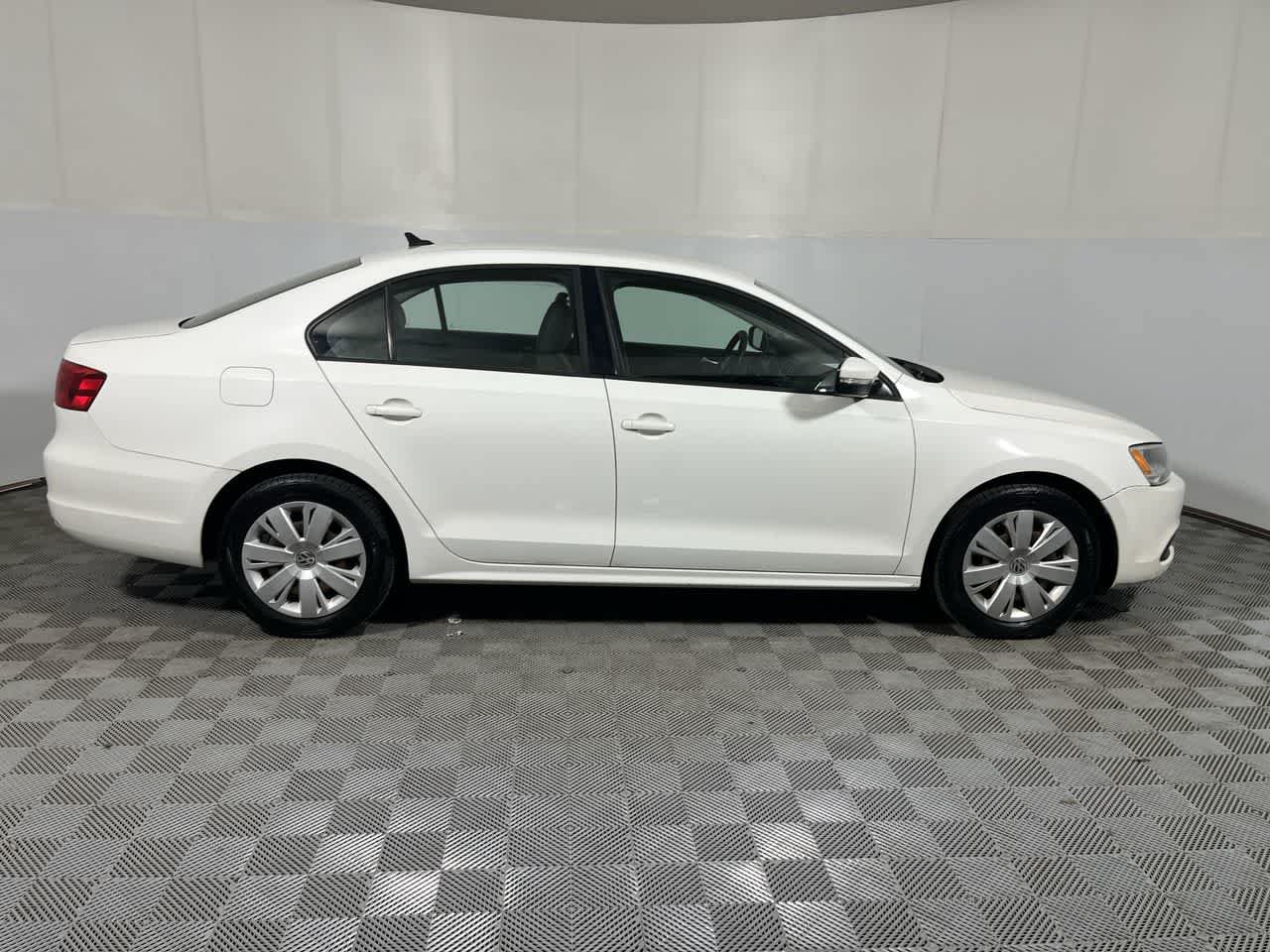 Used 2014 Volkswagen Jetta SE FWD image 9