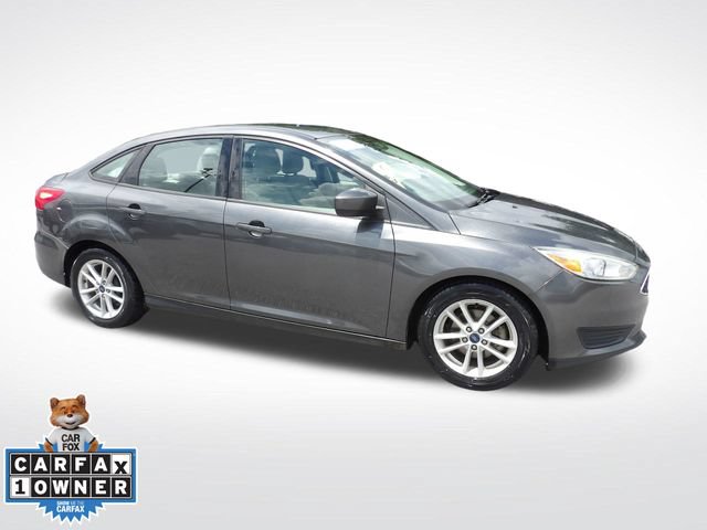 Certified 2018 Ford Focus SE FWD image 16
