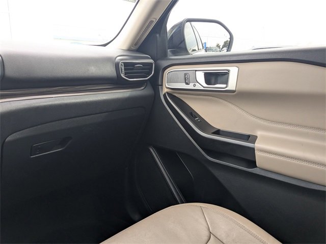 Used 2020 Ford Explorer Limited w/ Class III Trailer Tow Package image 17