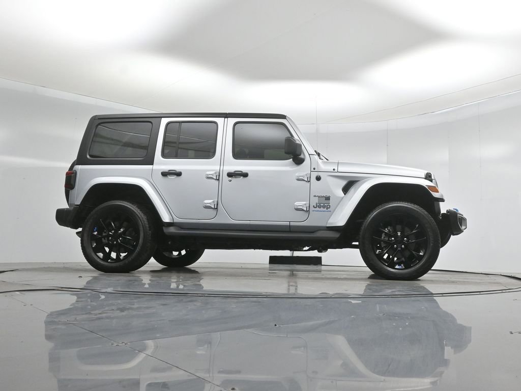 Used 2023 Jeep Wrangler Unlimited Sahara w/ Cold Weather Group image 47