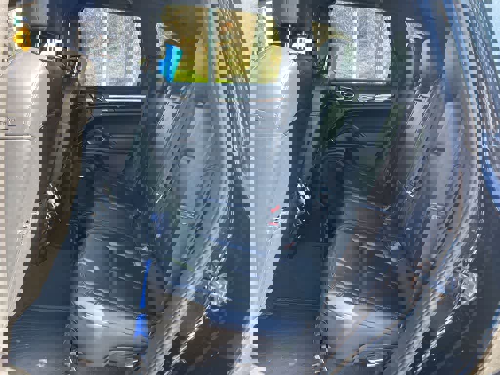 Used 2012 Porsche Cayenne S image 38