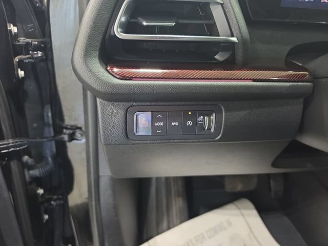 Used 2025 Chevrolet Traverse RS AWD/4WD image 19