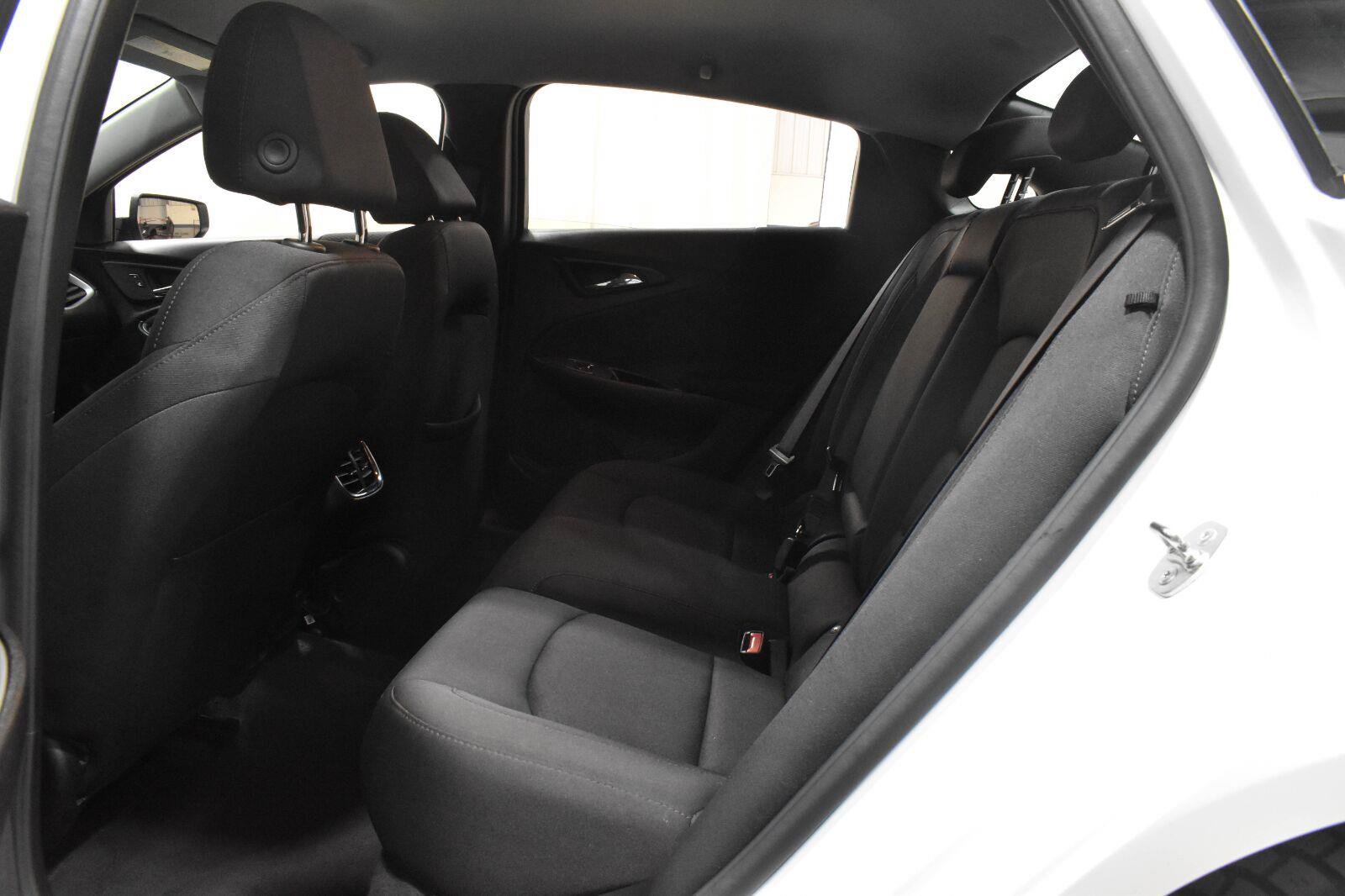 Used 2024 Chevrolet Malibu LT FWD image 4