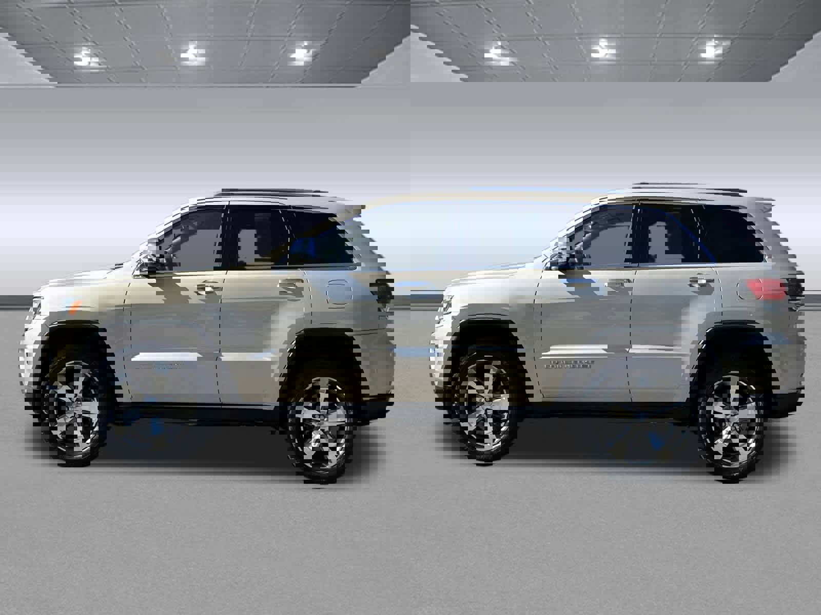 Used 2015 Jeep Grand Cherokee Limited w/ Trailer Tow Group IV image 4