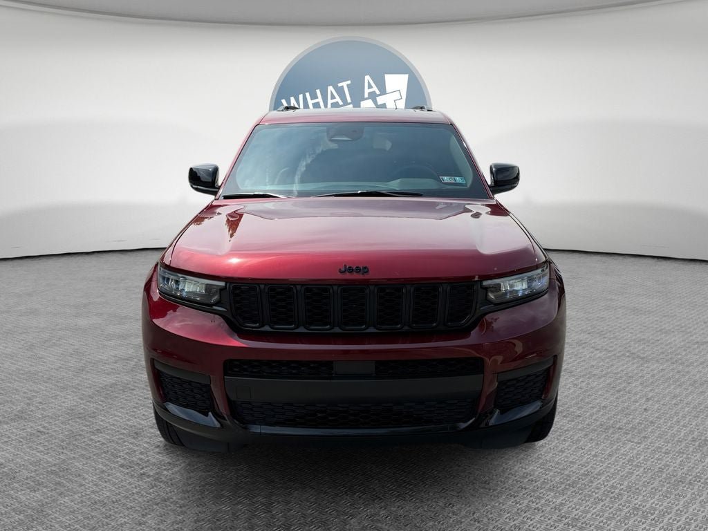 Used 2024 Jeep Grand Cherokee L Altitude AWD/4WD image 9
