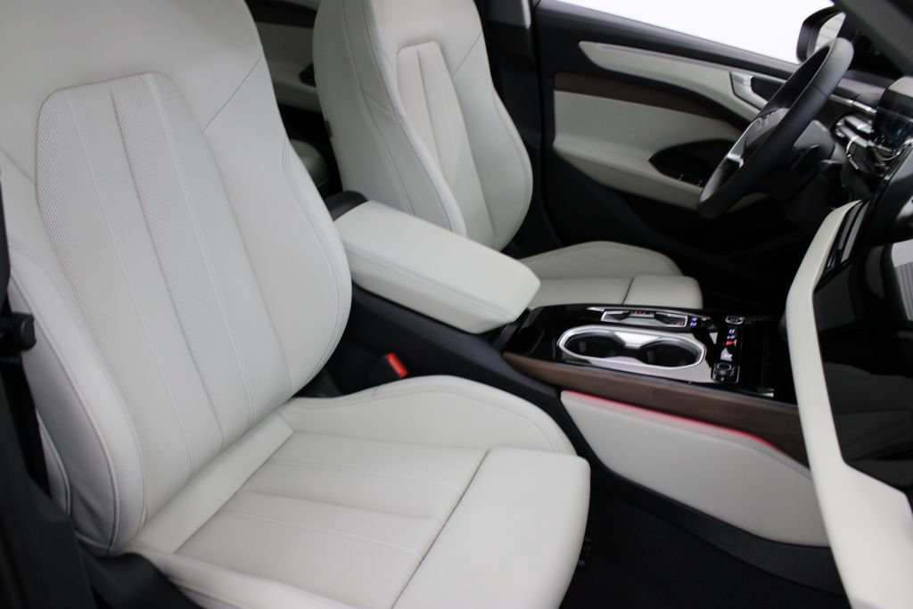 New 2026 Audi A6 Premium Plus AWD/4WD image 24