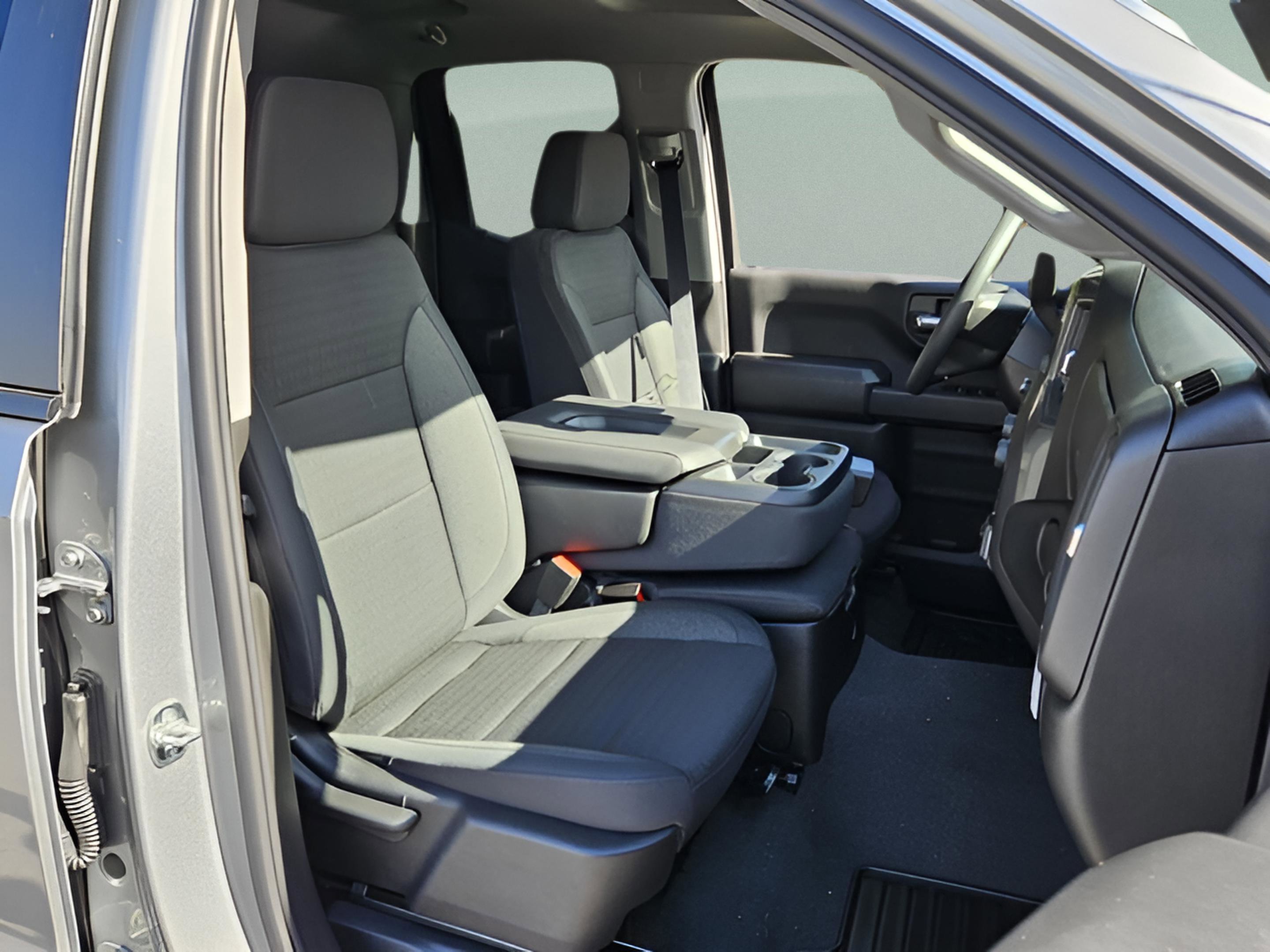 New 2026 Chevrolet Silverado 1500 Custom image 17