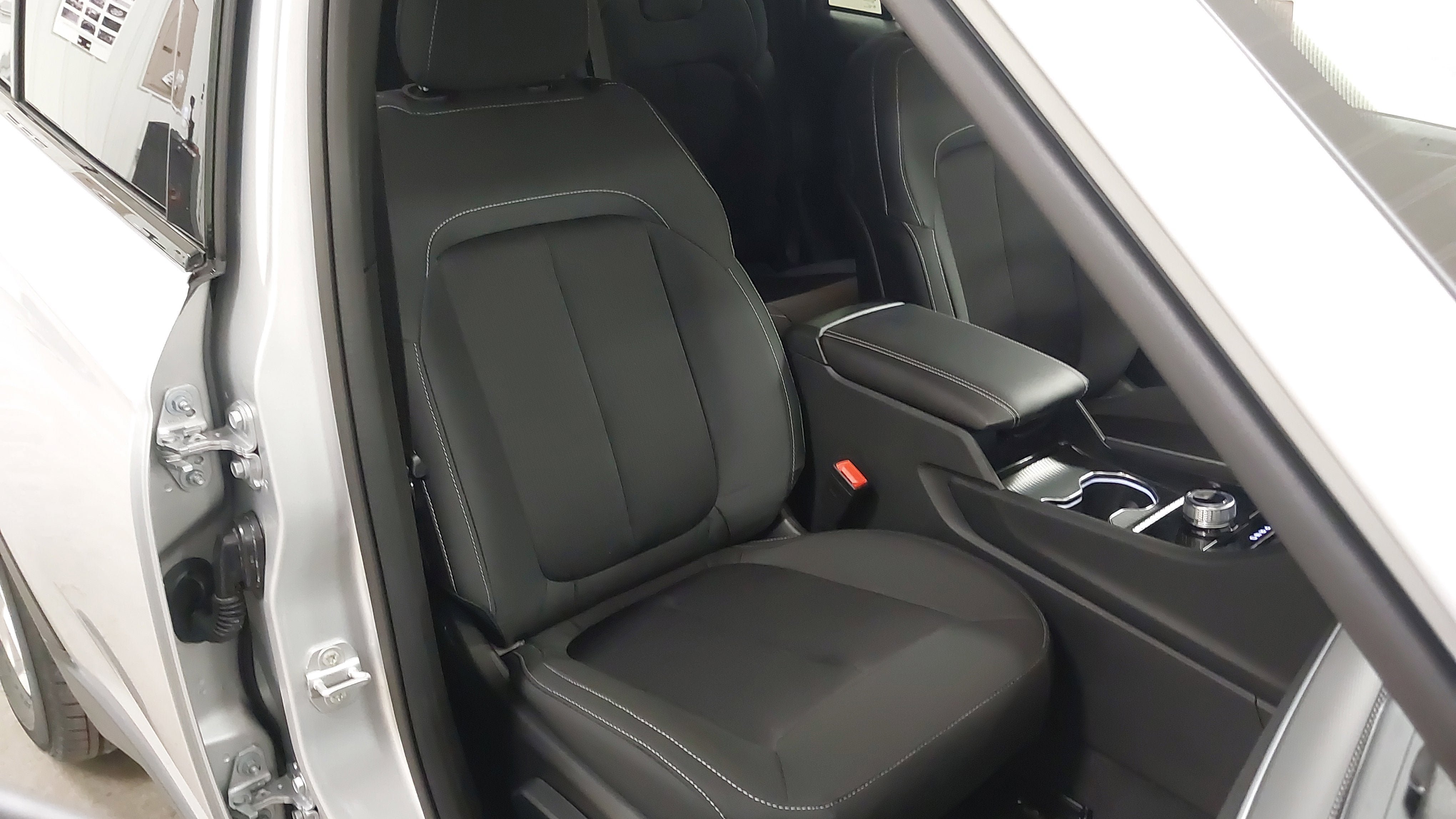 New 2026 Jeep Grand Cherokee Laredo X AWD/4WD image 28