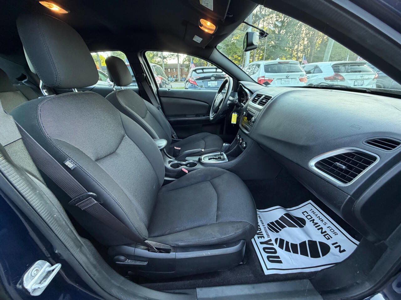 Used 2013 Dodge Avenger SE FWD image 9