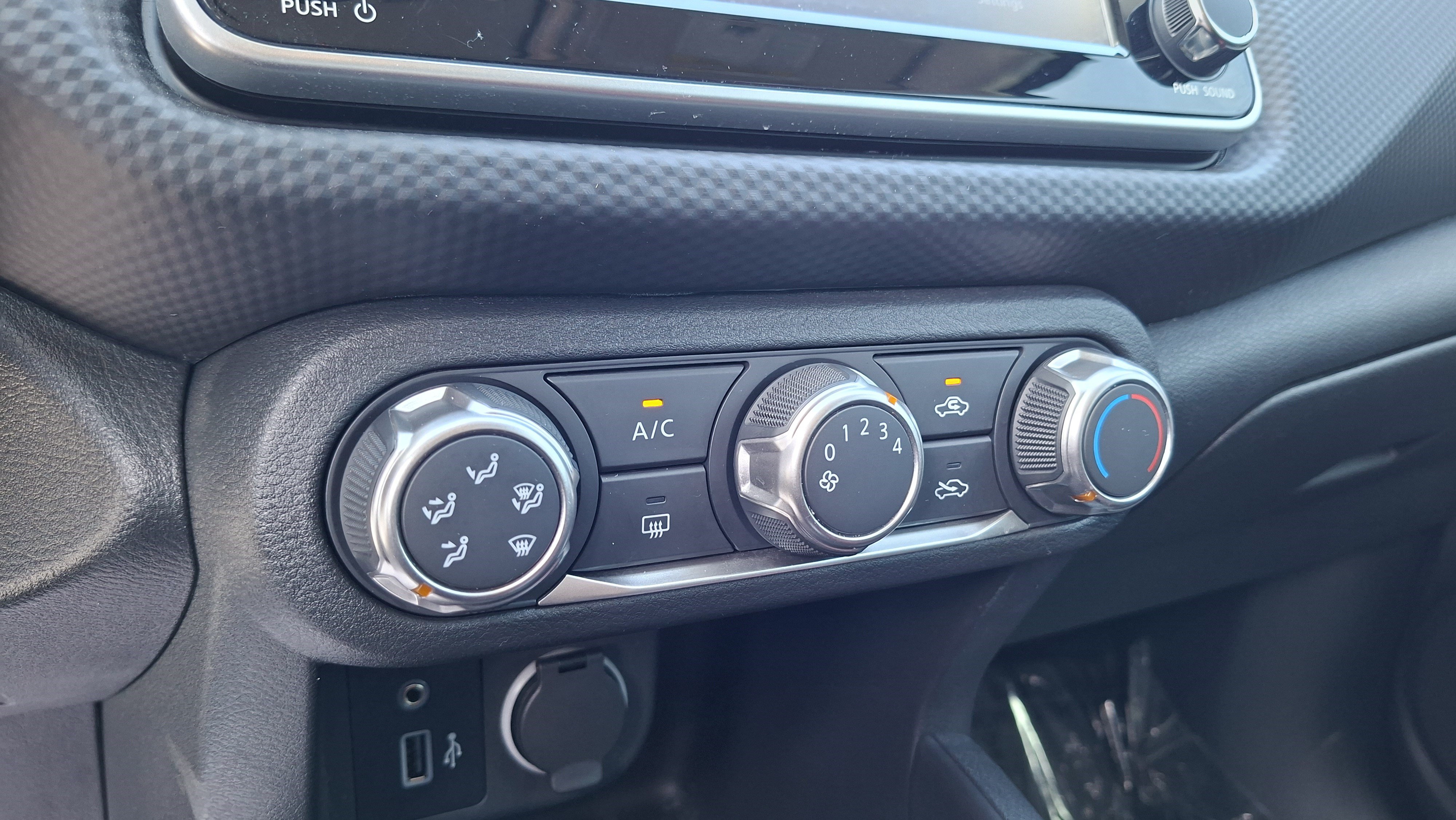 Certified 2025 Nissan Kicks Play S FWD image 15