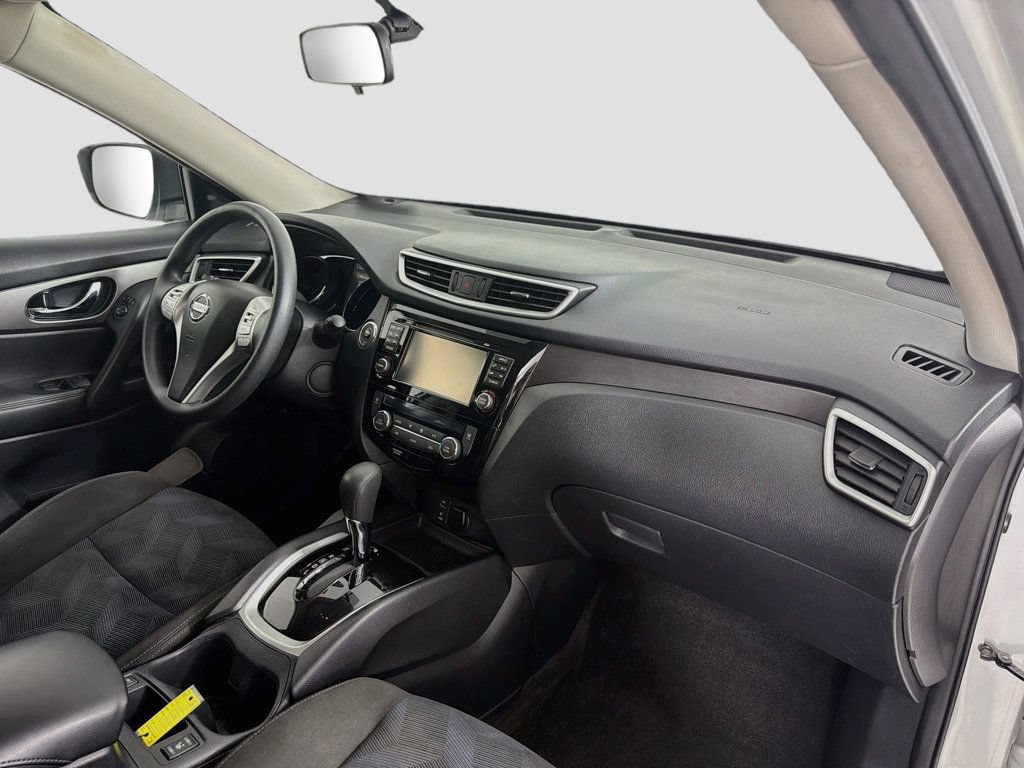 Used 2015 Nissan Rogue SV w/ SV Premium Package AWD/4WD image 26