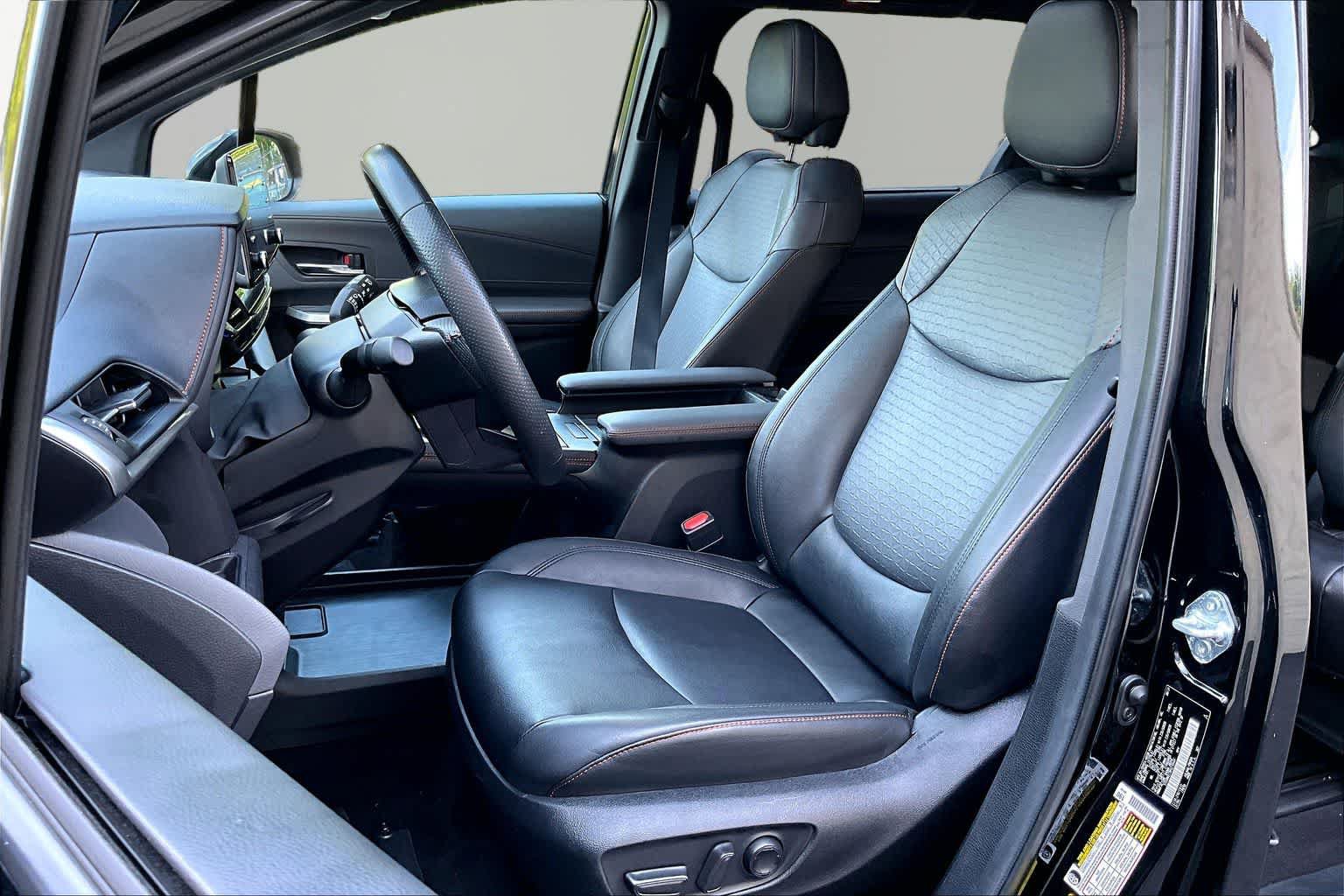 Certified 2024 Toyota Sienna XSE FWD image 8