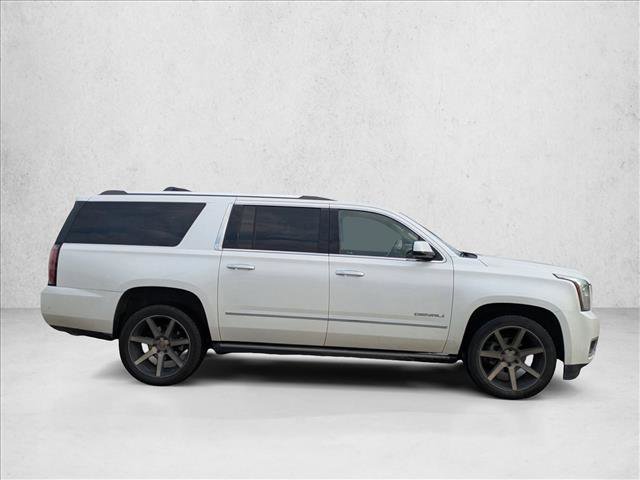 Used 2018 GMC Yukon XL Denali image 4