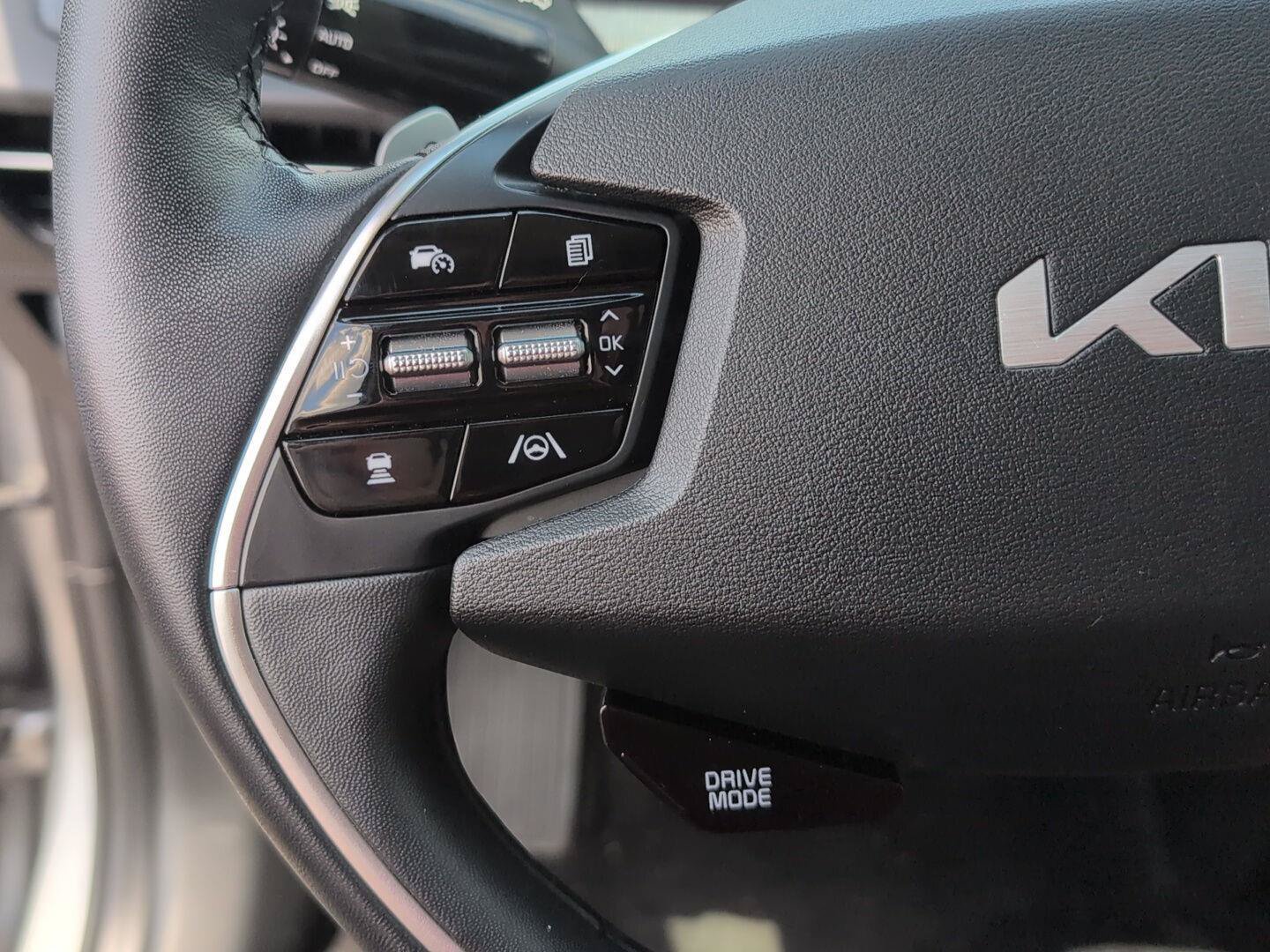 Used 2023 Kia EV6 Wind w/ Wind Technology Package AWD/4WD image 20
