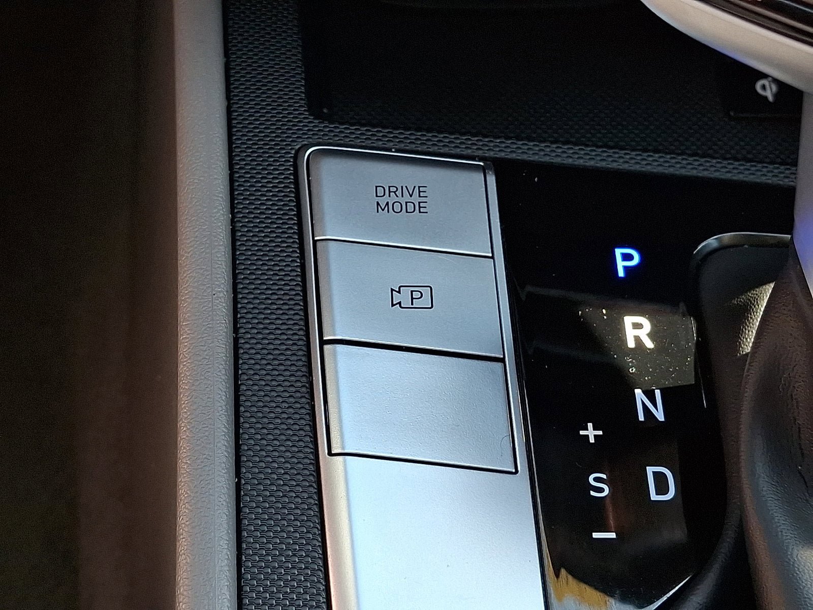 Certified 2025 Hyundai Elantra Sport FWD image 24