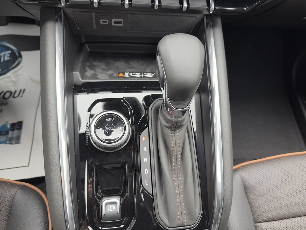 New 2026 GMC Canyon AT4 w/ AT4 Premium Package AWD/4WD image 14