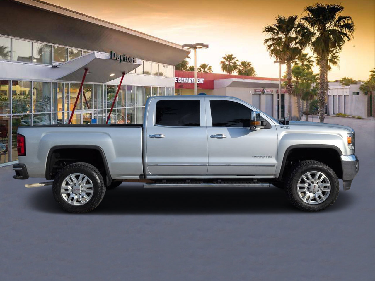 Used 2017 GMC Sierra 2500 SLT w/ Suspension Package, Off-Road AWD/4WD image 2