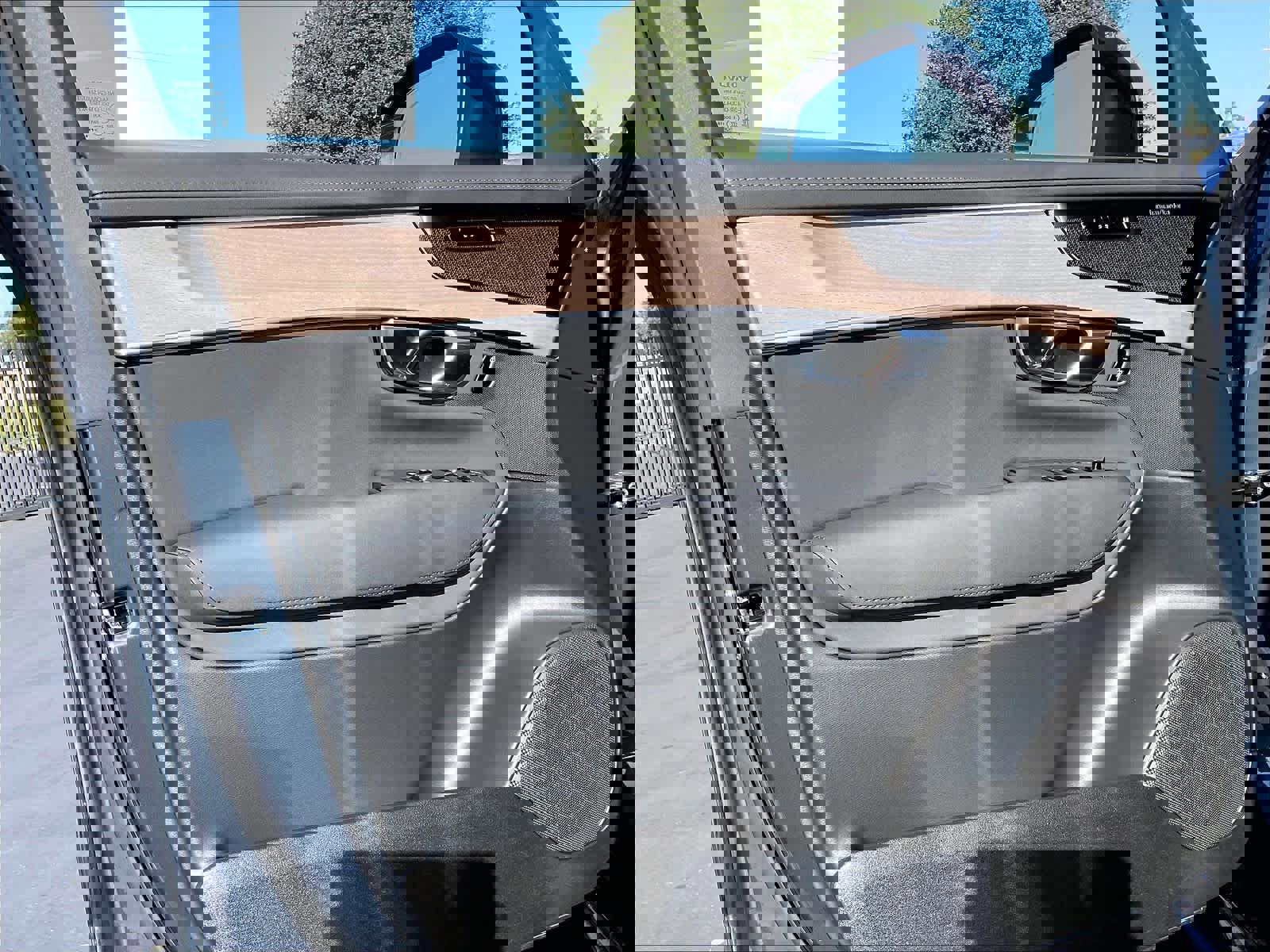 New 2026 Volvo XC90 T8 Plus w/ Protection Package image 24