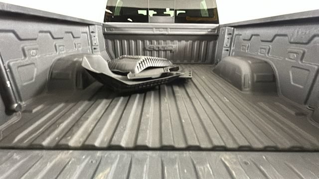 Used 2024 GMC Sierra 1500 AT4 w/ Technology Package AWD/4WD image 28