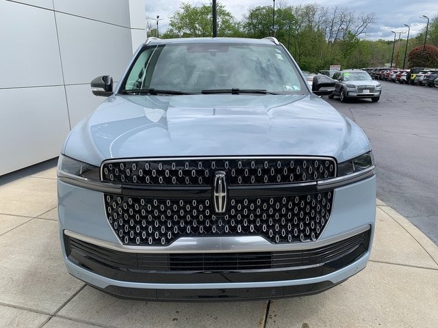 New 2026 Lincoln Navigator L Reserve AWD/4WD image 10