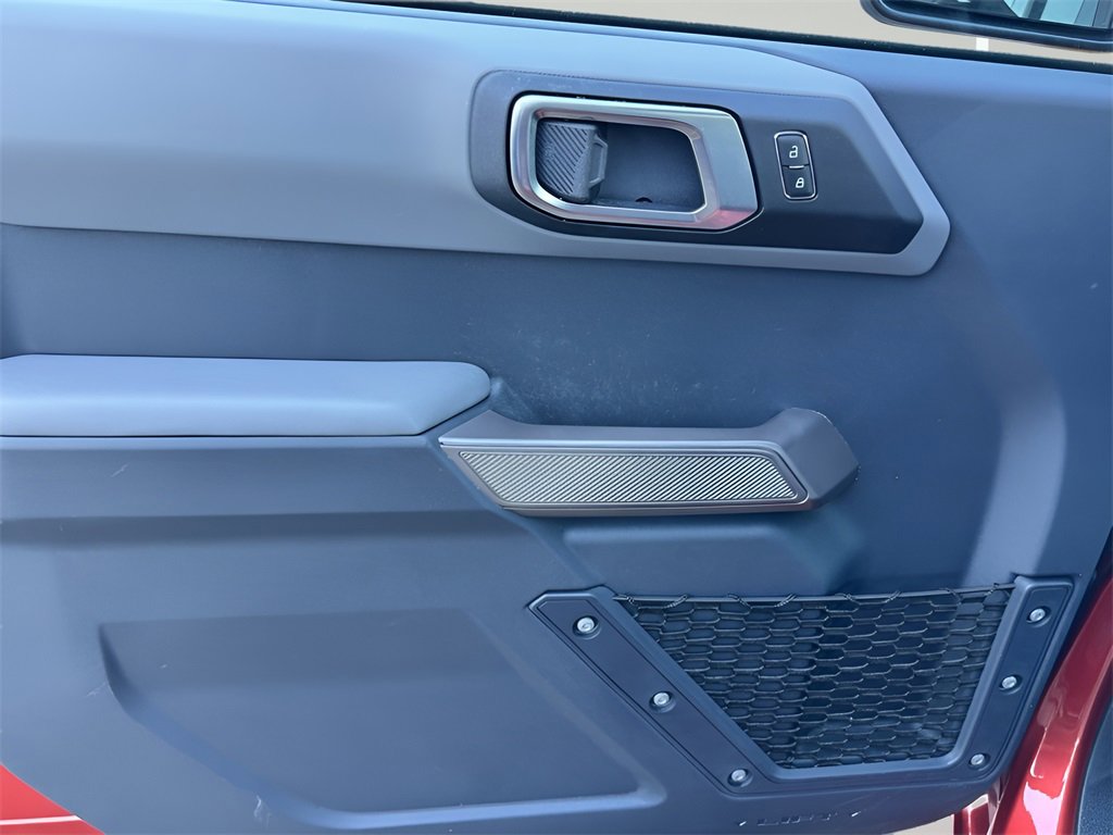 Used 2023 Ford Bronco Black Diamond image 26