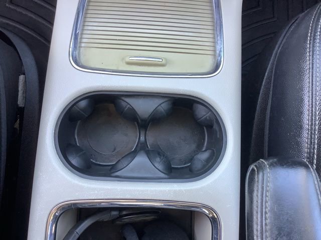 Used 2014 Chrysler Town & Country Touring-L w/ Driver Convenience Group image 32