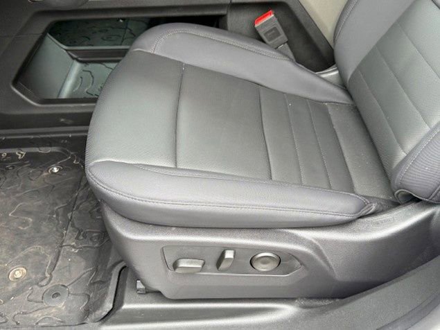 New 2026 GMC Hummer EV SUV w/ LPO, Dark Essentials Package image 38