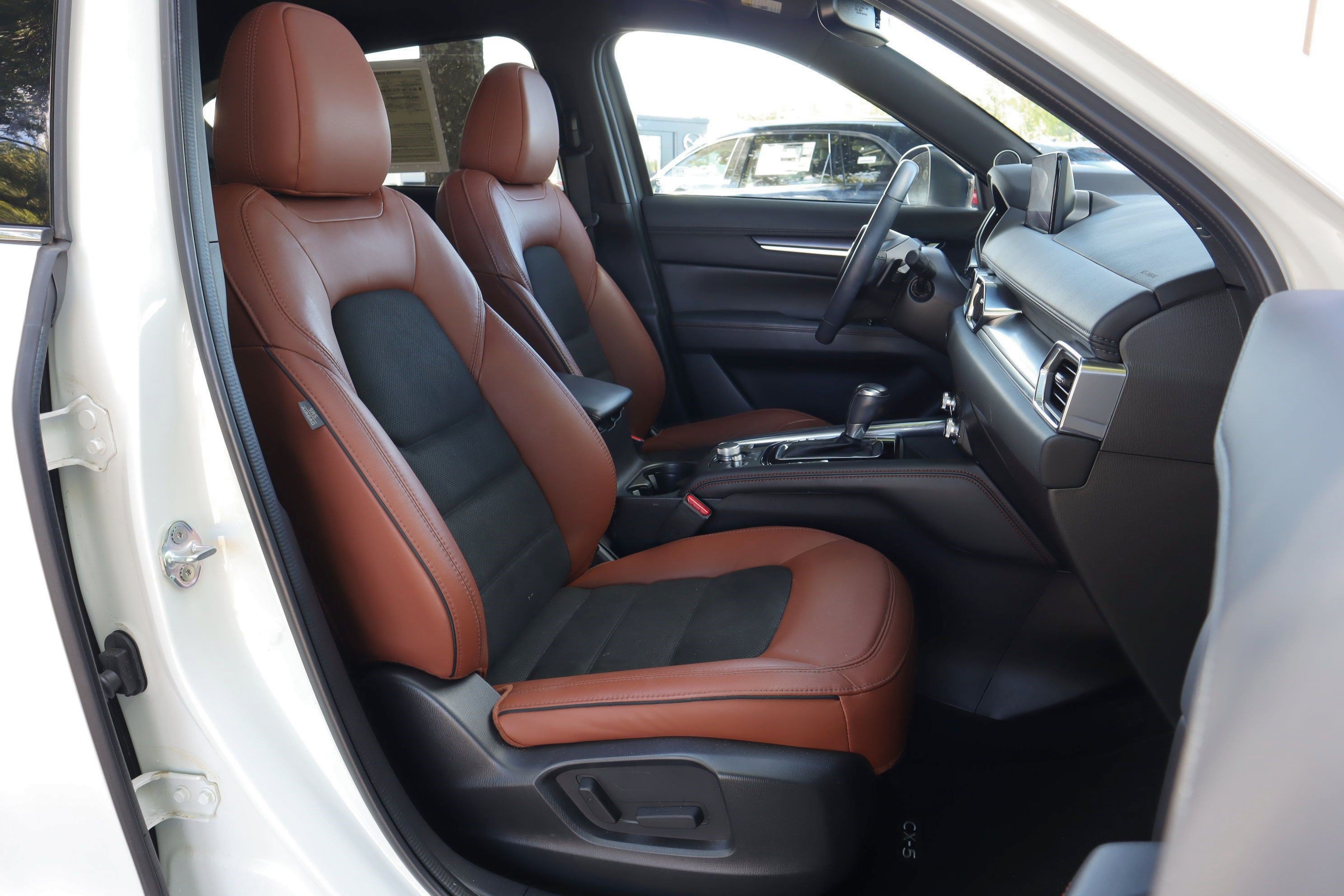 Certified 2024 MAZDA CX-5 Carbon Edition AWD/4WD image 29